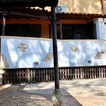 The Garden House Fco, Self Check In And Free Private Parking Apartment Fiumicino Exterior foto