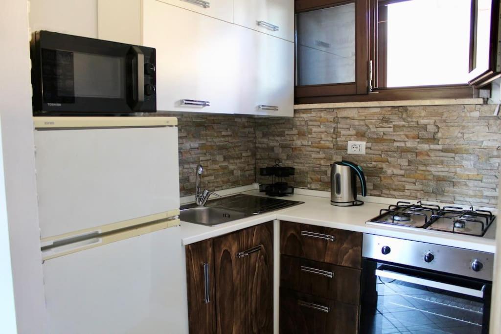 The Garden House Fco, Self Check In And Free Private Parking Apartment Fiumicino Exterior foto